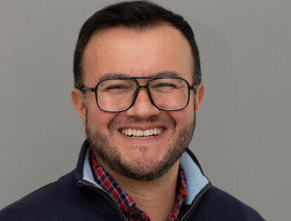 Julian Avila Pacheco headshot